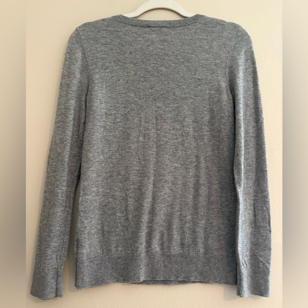 Talbots Polar Bear Sweater Soft Lightweight Cozy Gray Red Lambswool Size Small - Picture 8 of 8